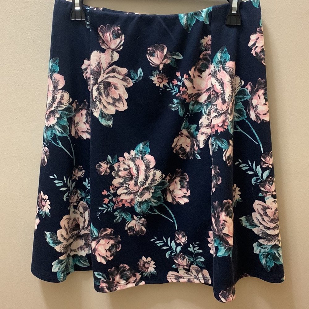 Made in USA Renee C Navy Floral A-line Skirt - Picture 1 of 5